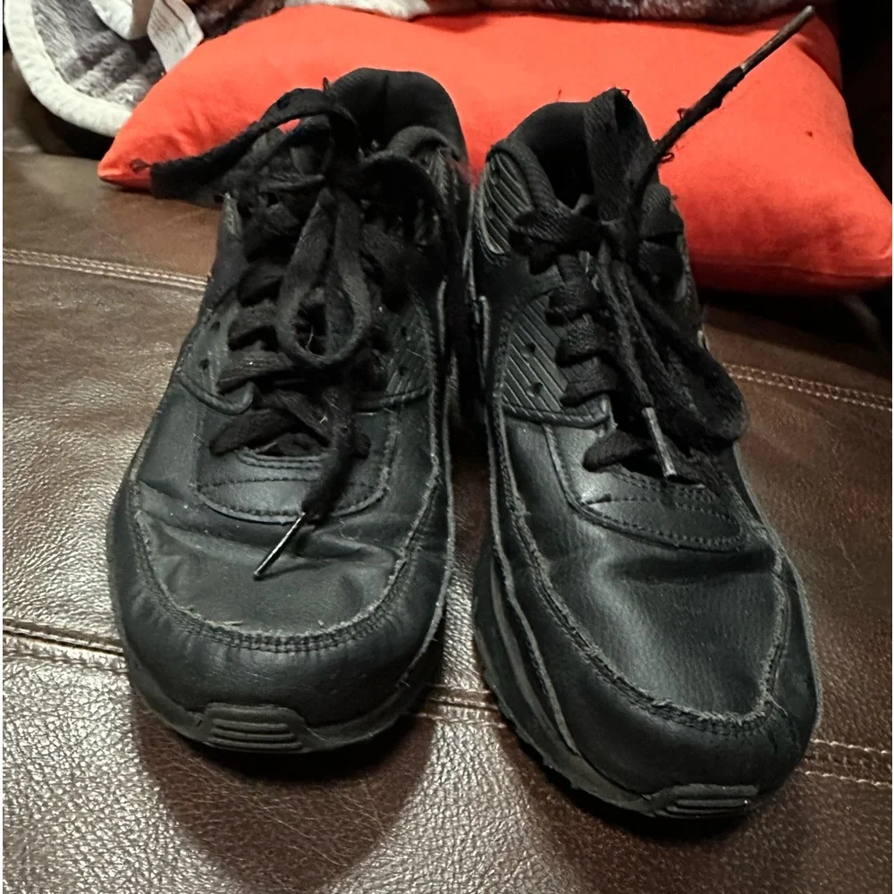 Nike Boys Air Max 90 CD6864-001‎ Black Casual Shoes Sneakers Size 6.5Y